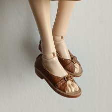 Босоножки из натуральной кожи в оттенках коричневого