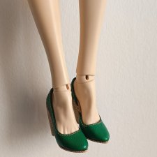 Зеленые🍀кожаные туфли с высоким набоным каблуком
