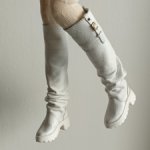 Белые кожаные сапожки