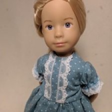 Вера модничает