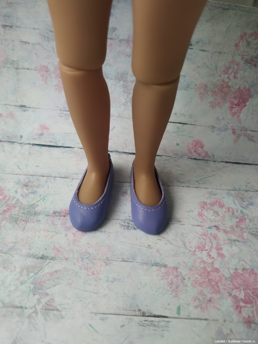 Обувь на разных куколок — Одежда и обувь для кукол своими руками: фото (фото 6)