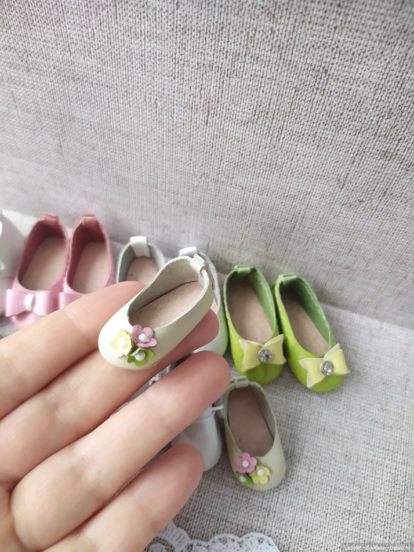Обувь на разных куколок — Одежда и обувь для кукол своими руками: фото