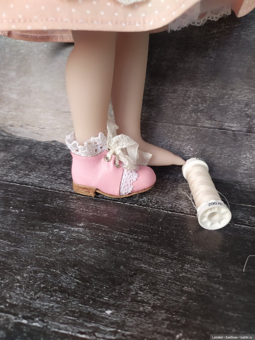 Обувь на разных куколок — Одежда и обувь для кукол своими руками: фото (фото 8)