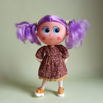 Фиолетовое чудо с огромными глазами