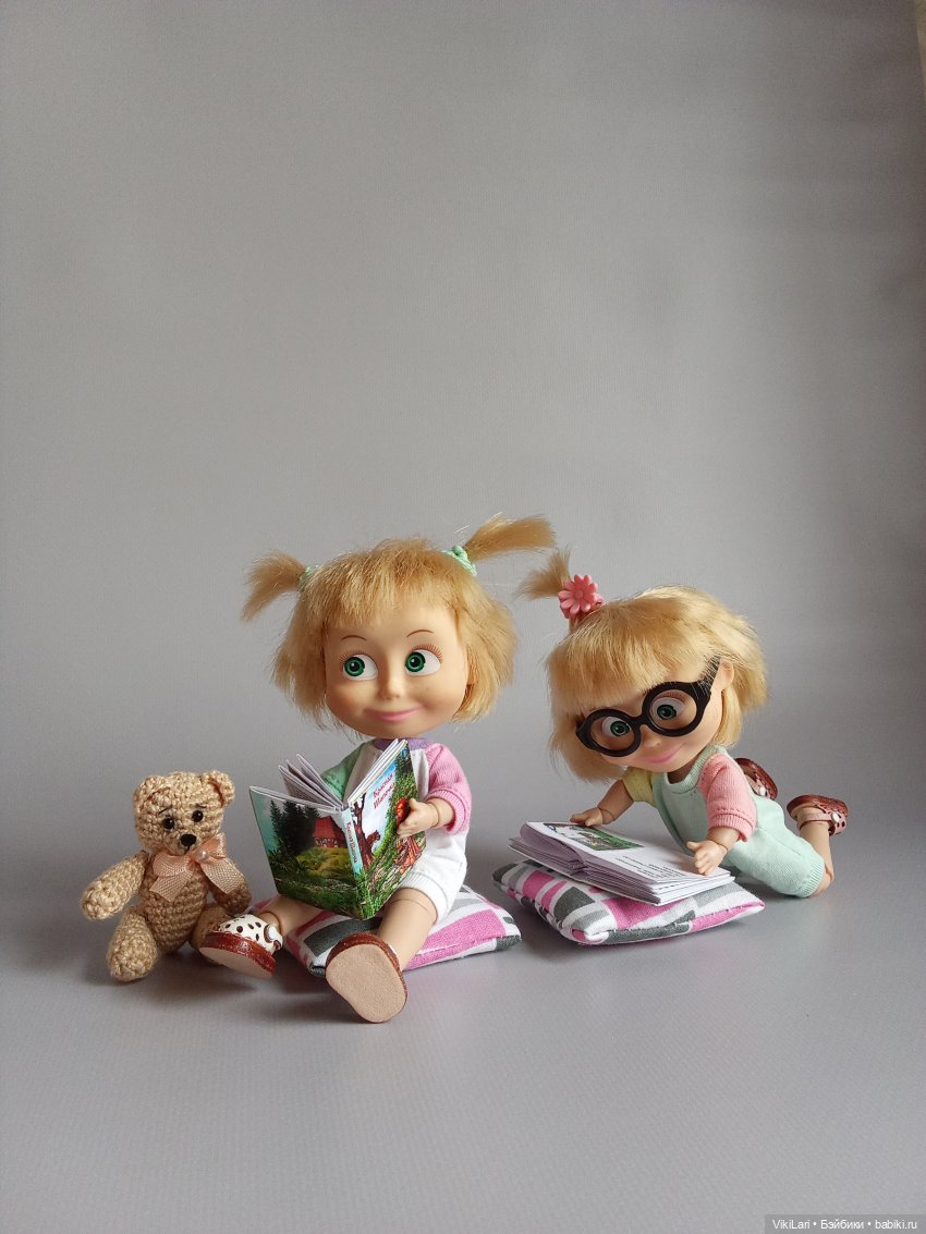 Машины книжки — Куклы Маша и Медведь (Simba): Маша в кармашке (фото 4)