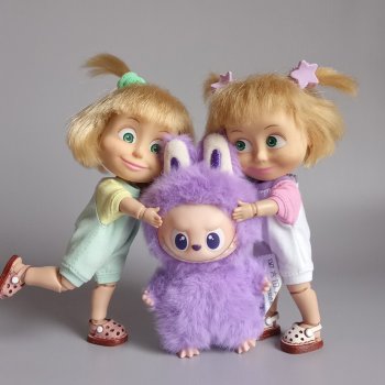 Теперь у нас есть свой Лабубу… и ещё два!