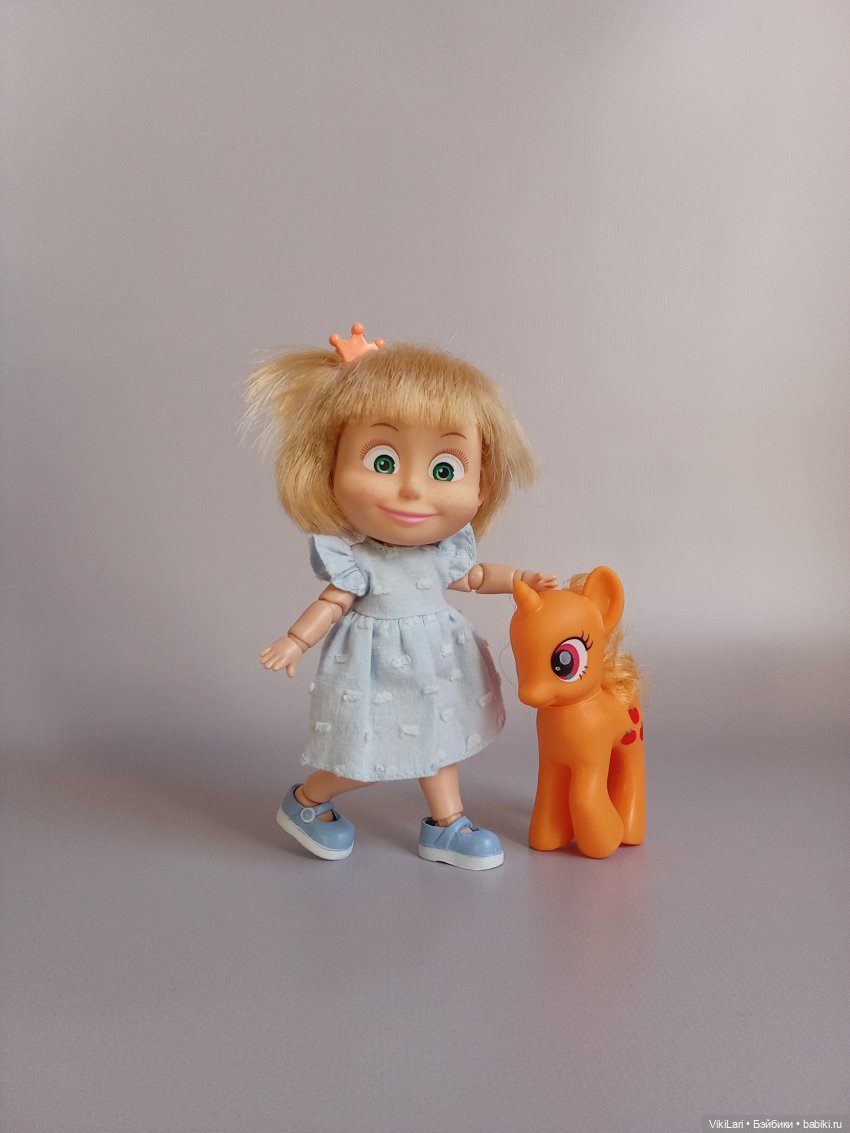 Игра в принцесс — Куклы Маша и Медведь (Simba): Маша в кармашке