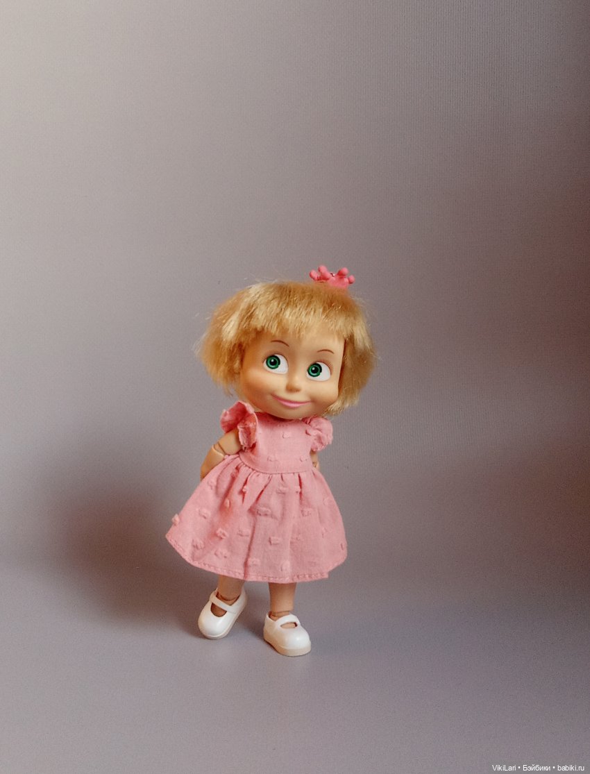 Игра в принцесс — Куклы Маша и Медведь (Simba): Маша в кармашке (фото 2)