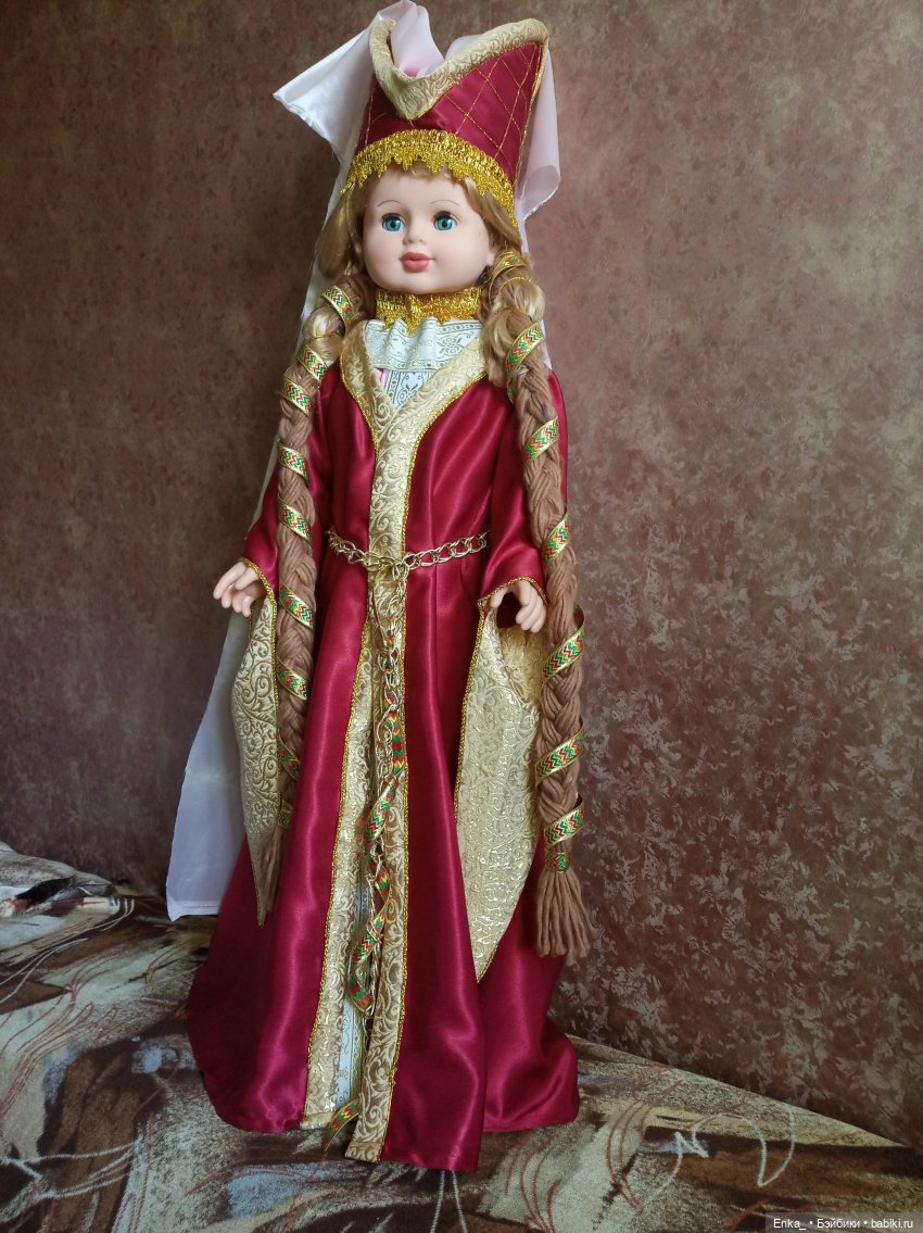 Средневековая красавица — Российские куклы Весна (фото 5)