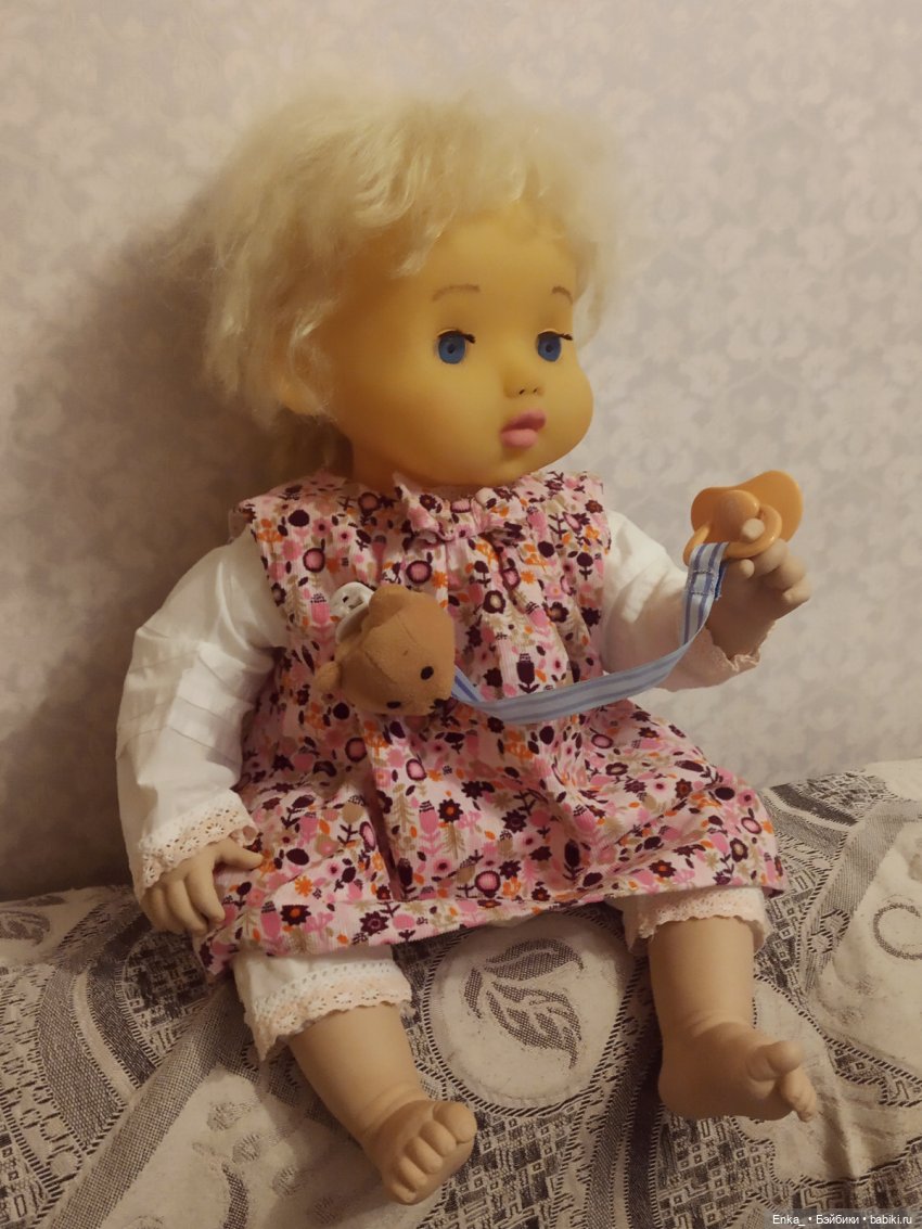Переделка фамильной куклы Аришки