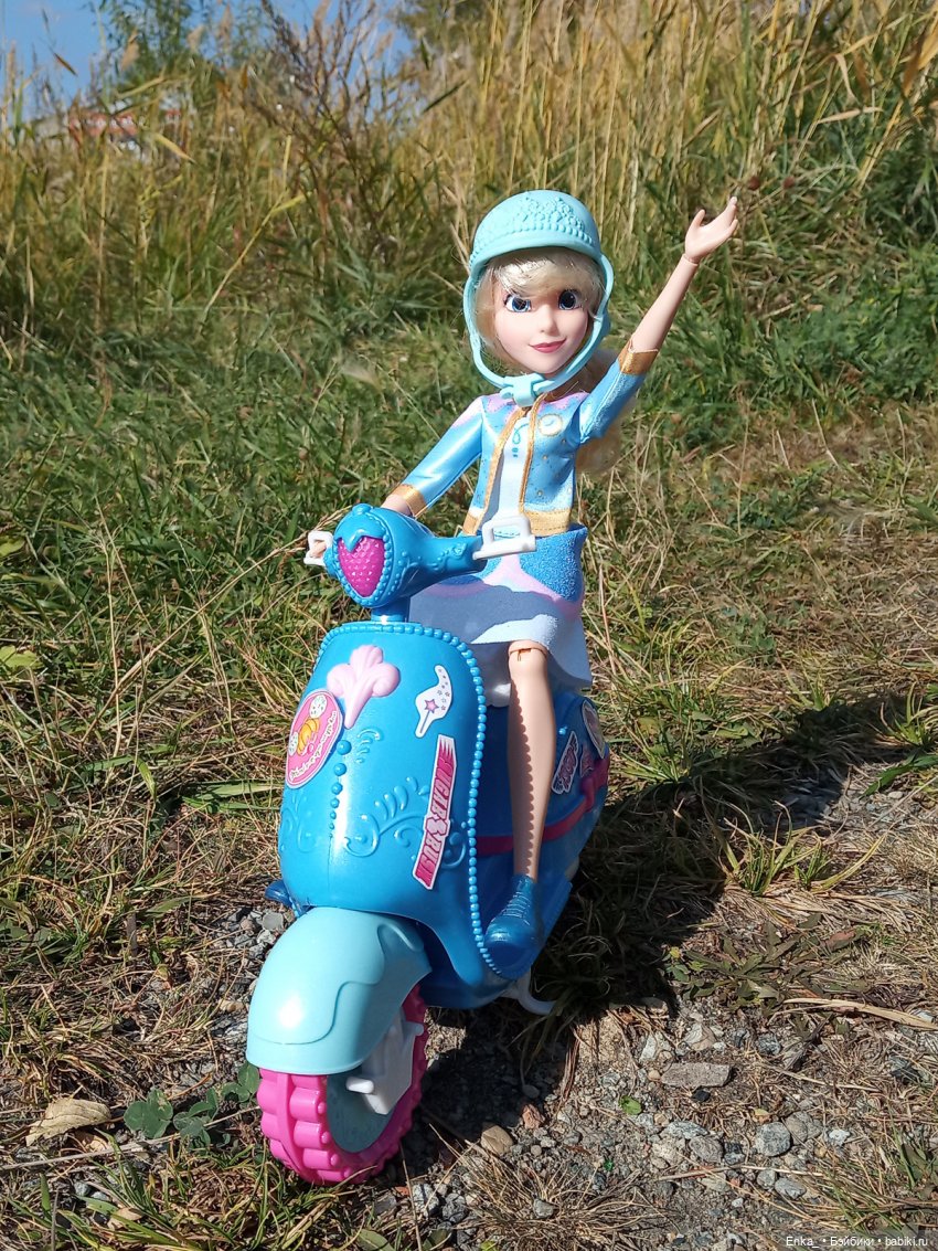 Золушка Hasbro Comfy на скутере (фото 2)