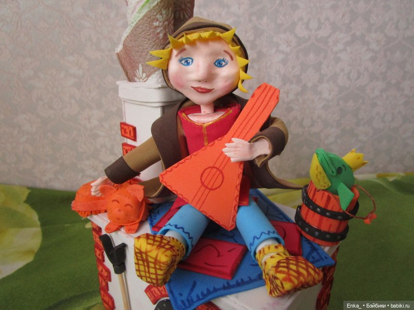 Емеля на печке — Авторские игрушки из разных материалов: синельная проволока (фото 7)