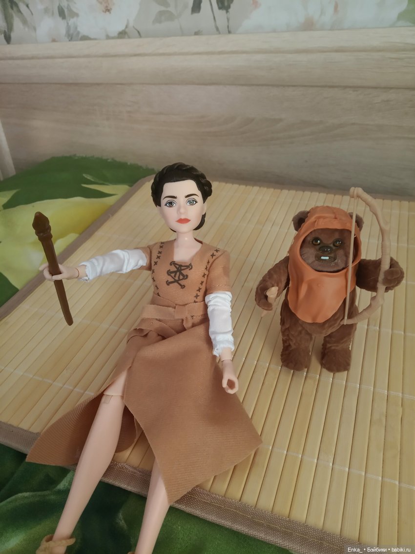 Принцесса Лея и Эвок: Hasbro Star Wars "Планета Эндор"