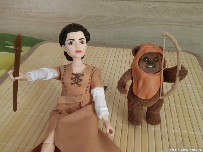Принцесса Лея и Эвок: Hasbro Star Wars "Планета Эндор"