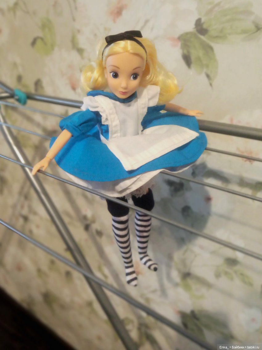 Бесстрашная Алиса — Куклы Disney Animators и Принцессы Диснея: Disney Store (фото 5)