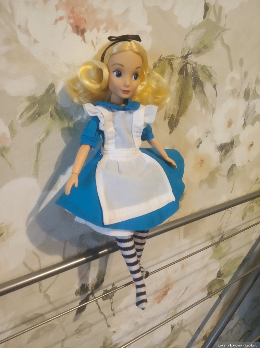Бесстрашная Алиса — Куклы Disney Animators и Принцессы Диснея: Disney Store (фото 2)
