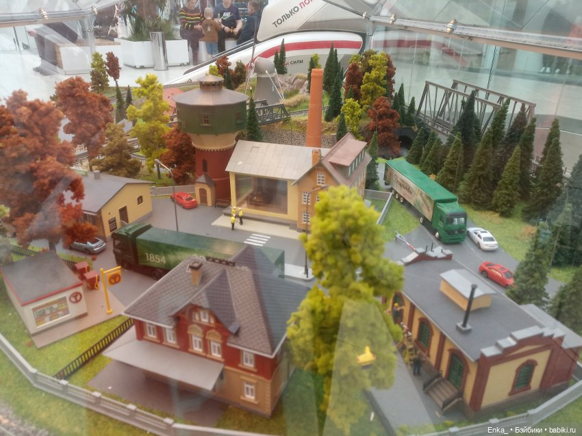 Миниатюрная железная дорога в Торговом комплексе