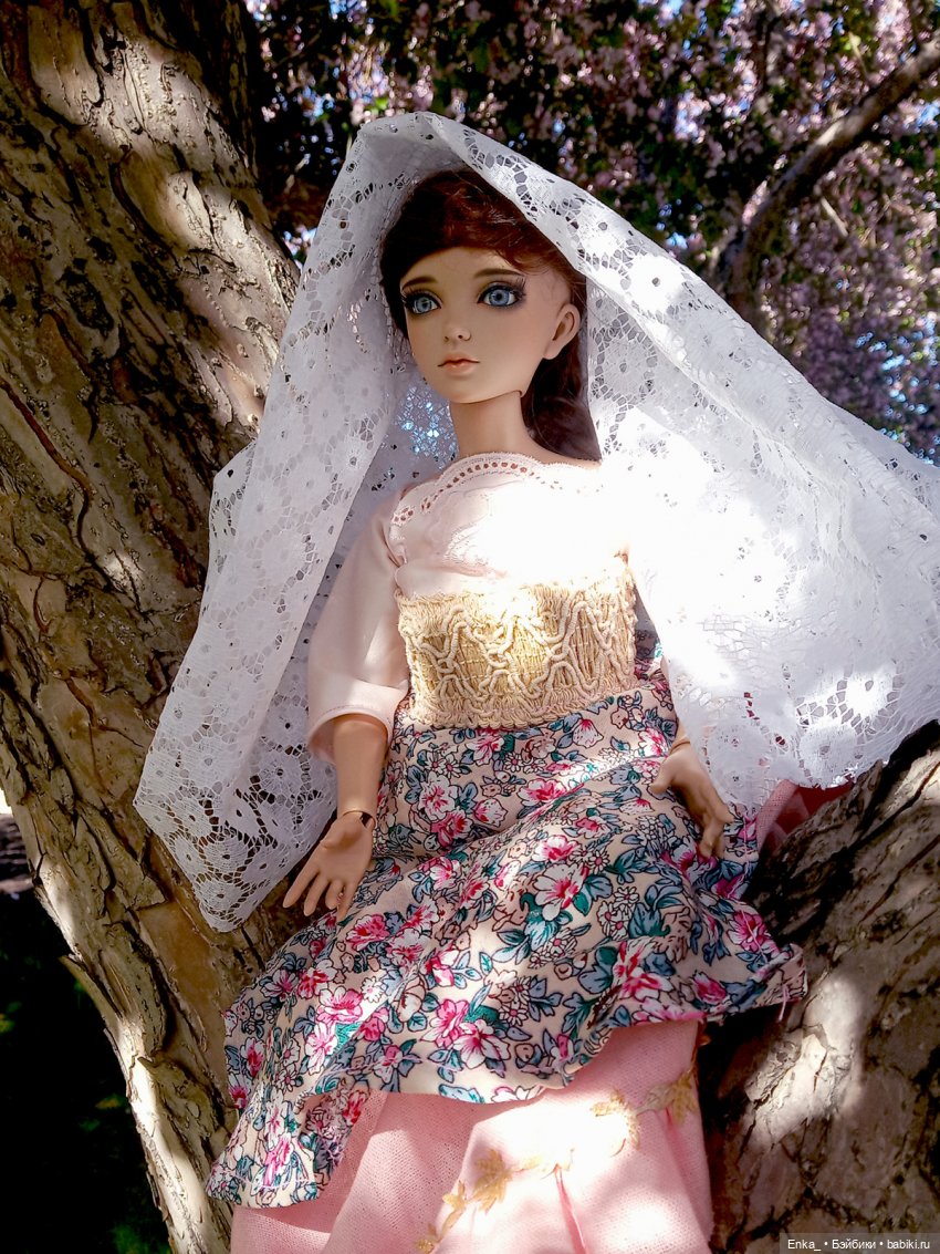 Корделия в яблоневом саду