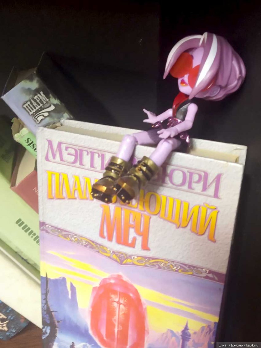 Что почитать? Советуют Capsule Chix 📖 (фото 8)