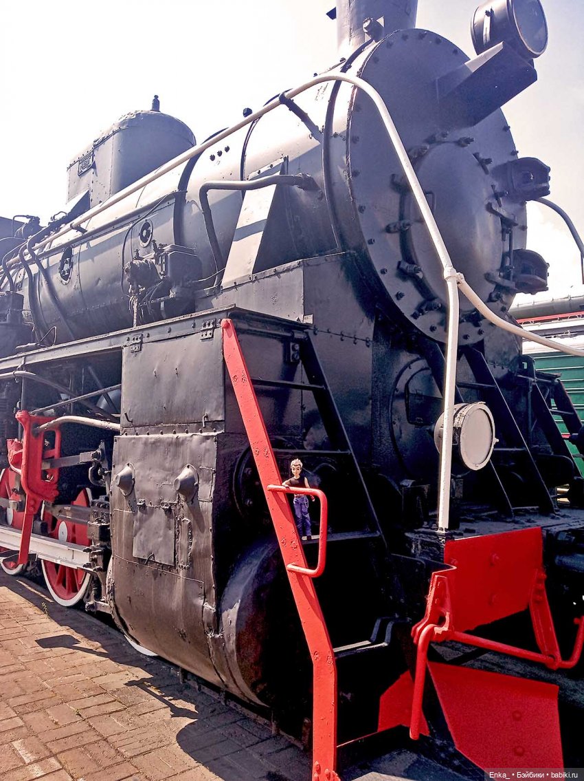 Карлос и Керри смотрят паровозы (фото 5)