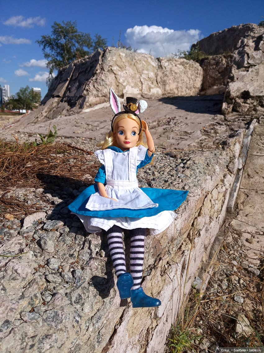 Алиса на развалинах фонтана | Бэйбики Алиса на развалинах фонтана (фото 7)