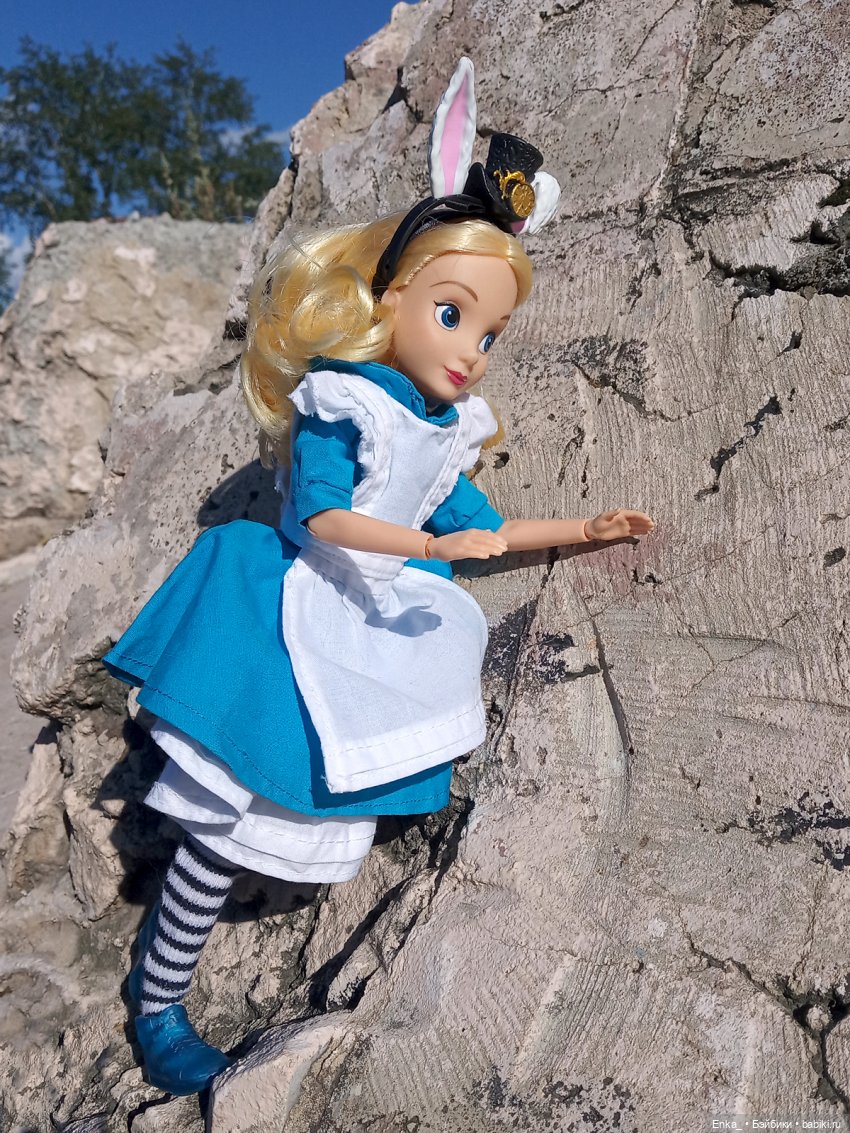 Алиса на развалинах фонтана | Бэйбики Алиса на развалинах фонтана (фото 9)