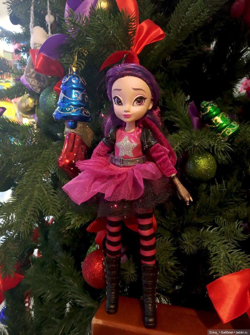 Клементина у елочки (Disney Star Darlings)