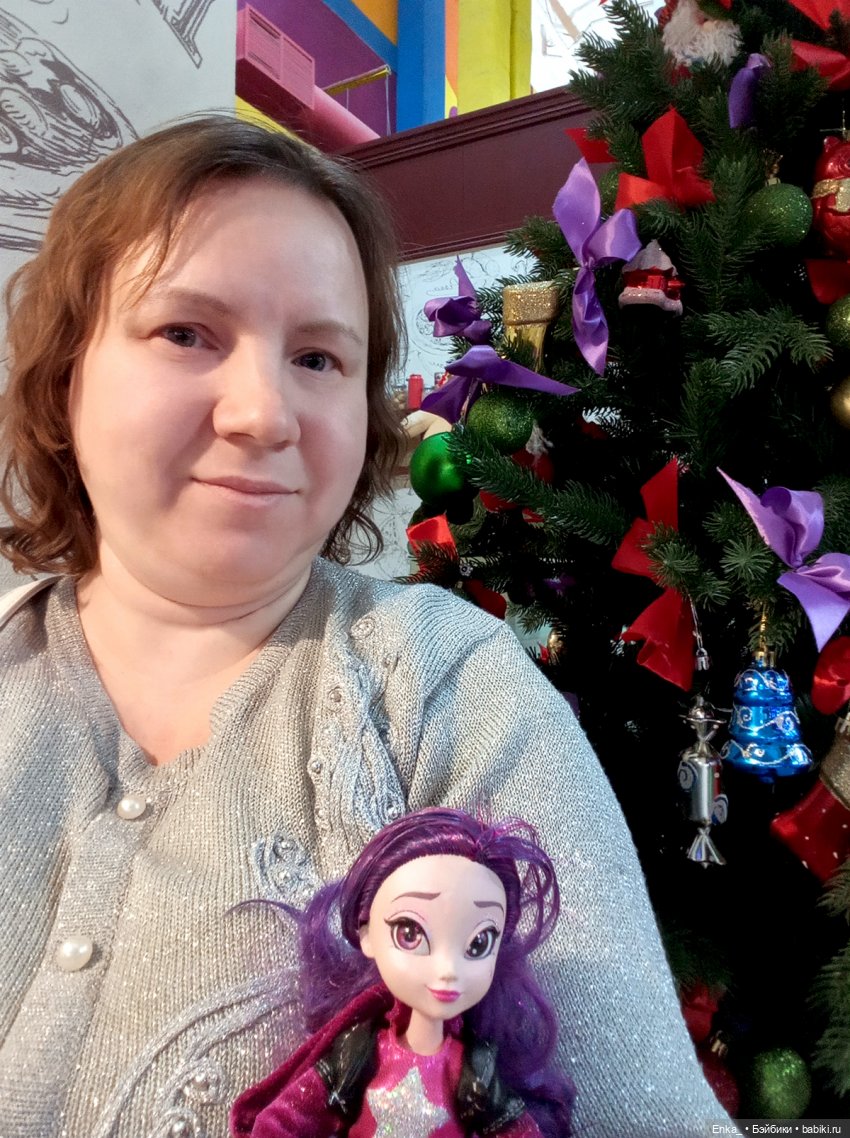 Клементина у елочки (Disney Star Darlings)