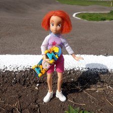 Робин в скейтпарке