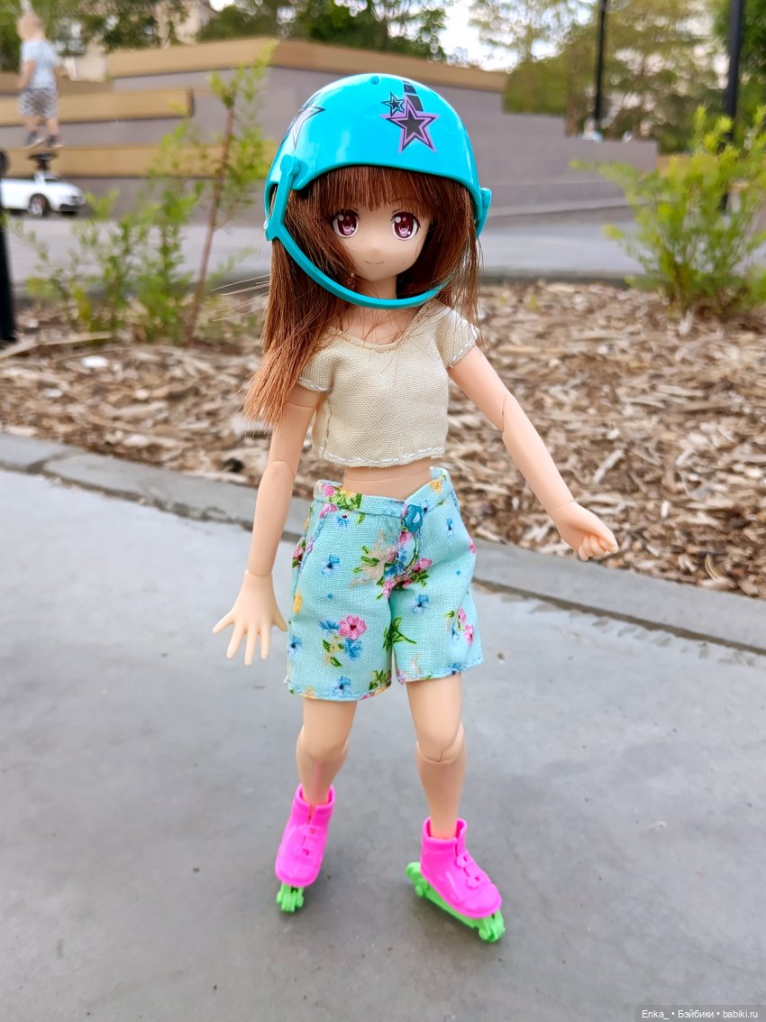 Миюки: покатушки на роликах (фото 2)