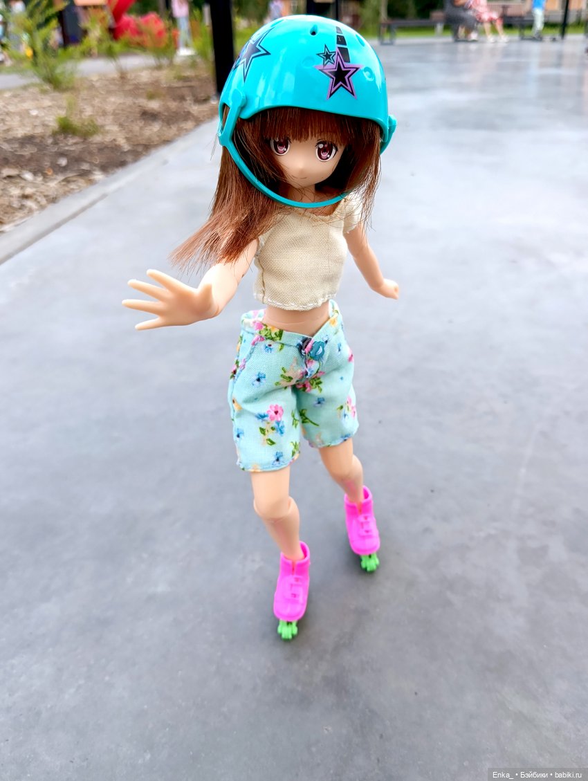 Миюки: покатушки на роликах