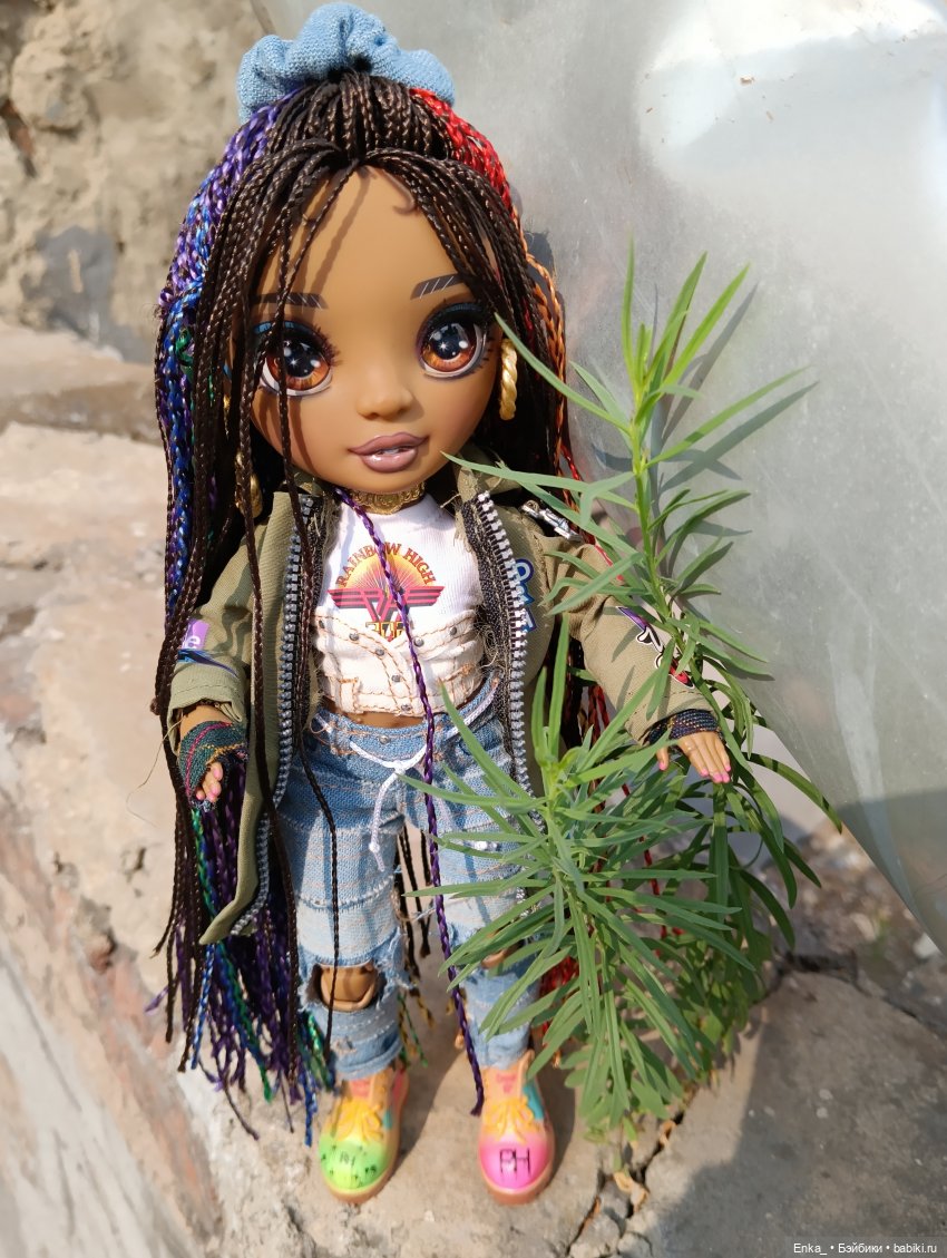 Новенькая Кристина или Vanessa Tempo Rainbow High