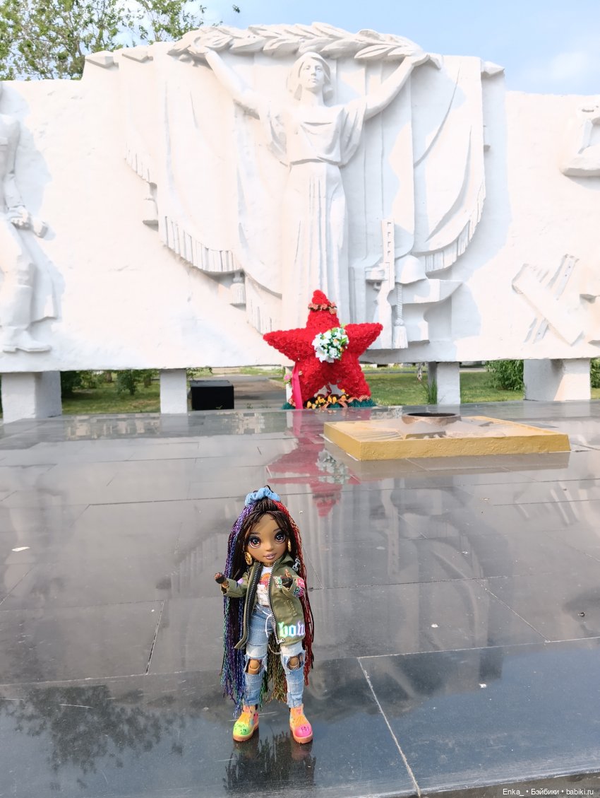 Прогулки с яркой Кристиной Темпо | Бэйбики Прогулки с яркой Кристиной Темпо