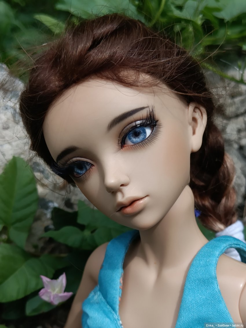 Корделия на цветущем лугу (фото 8)