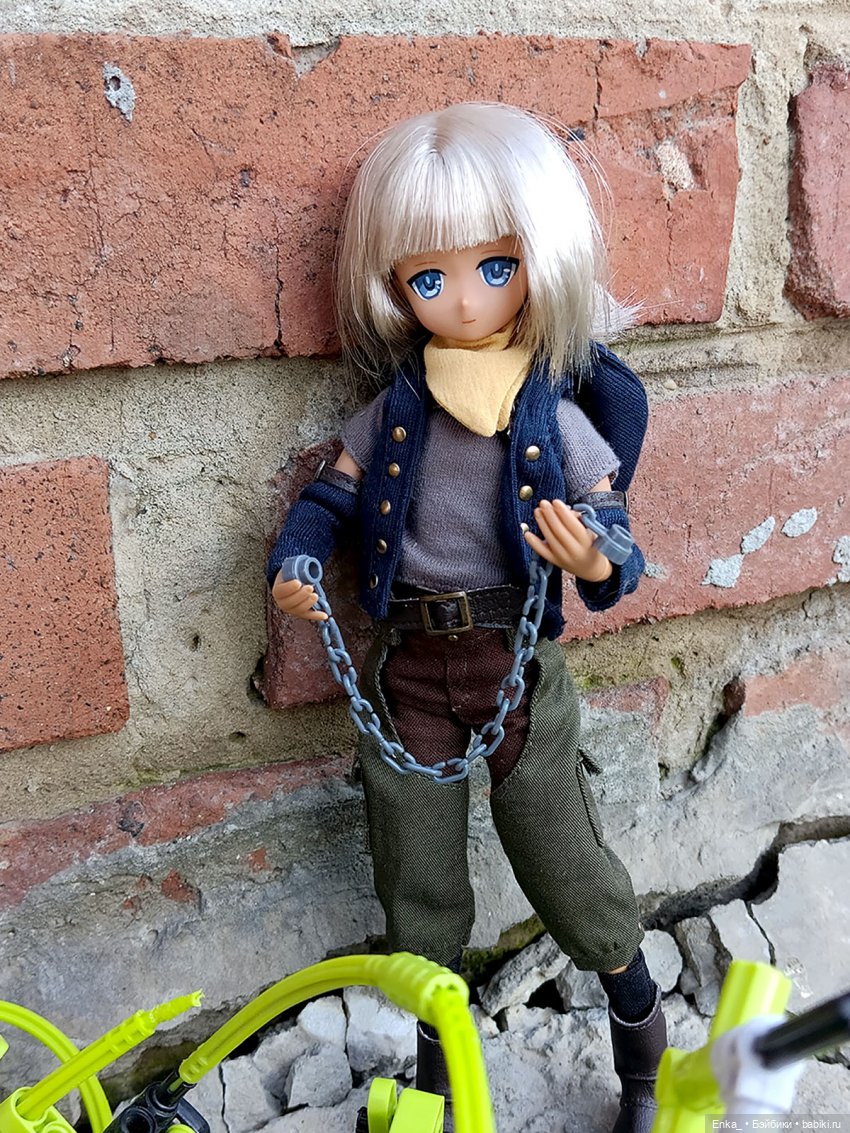 Изобретатель за работой — Куклы Azone (Азон) и тела Pure Neemo: фото