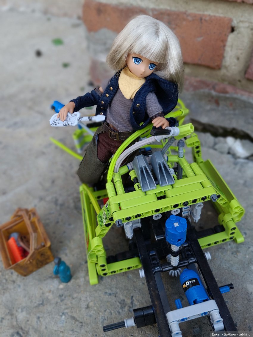 Изобретатель за работой — Куклы Azone (Азон) и тела Pure Neemo: фото