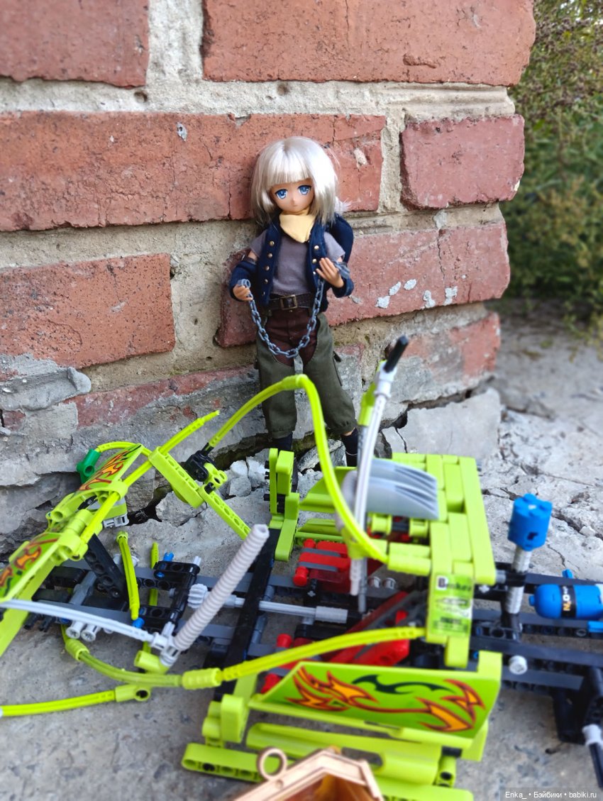 Изобретатель за работой — Куклы Azone (Азон) и тела Pure Neemo: фото