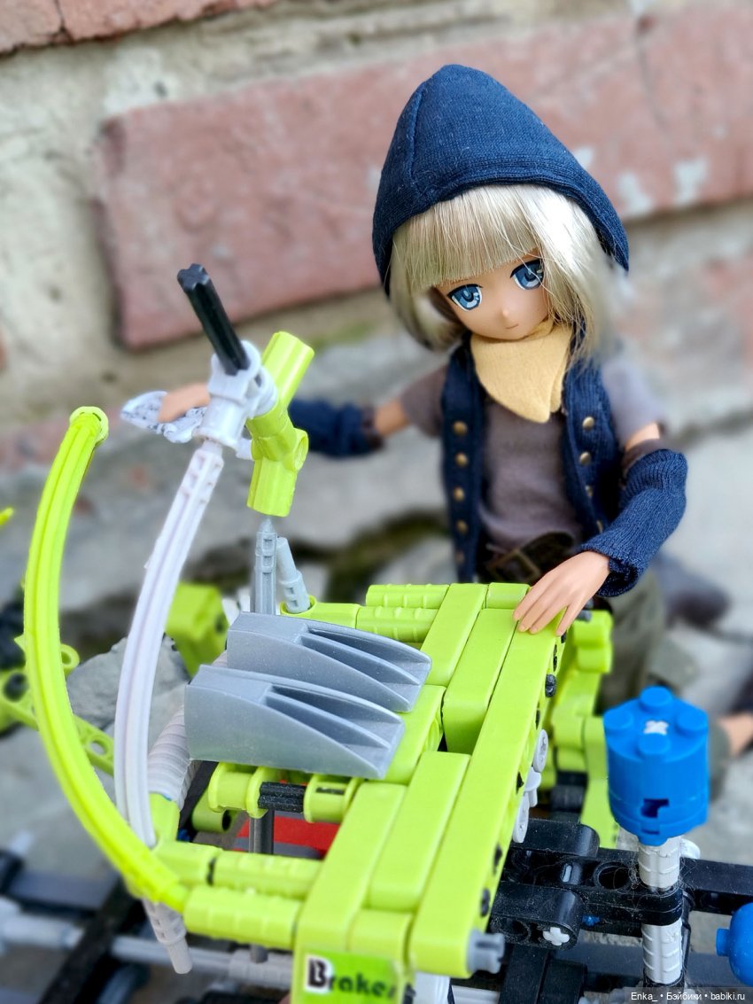 Изобретатель за работой — Куклы Azone (Азон) и тела Pure Neemo: фото (фото 3)