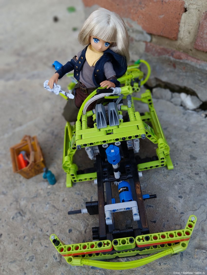 Изобретатель за работой — Куклы Azone (Азон) и тела Pure Neemo: фото