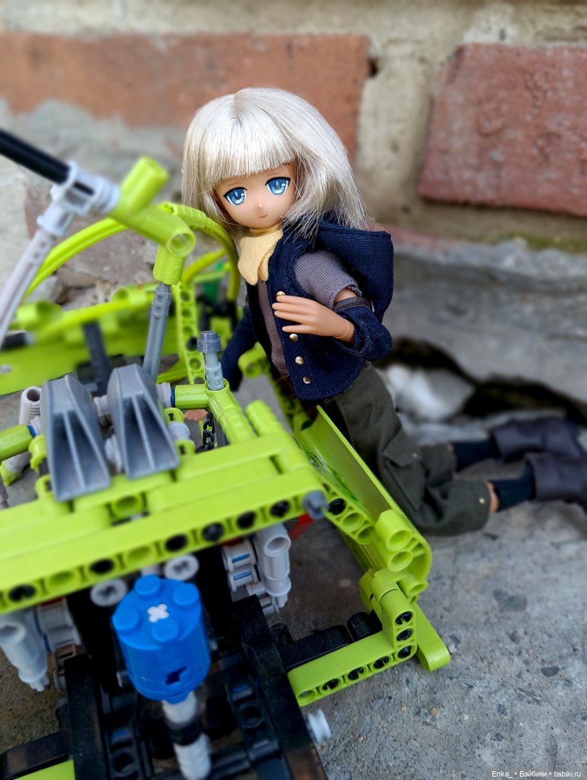 Изобретатель за работой — Куклы Azone (Азон) и тела Pure Neemo: фото