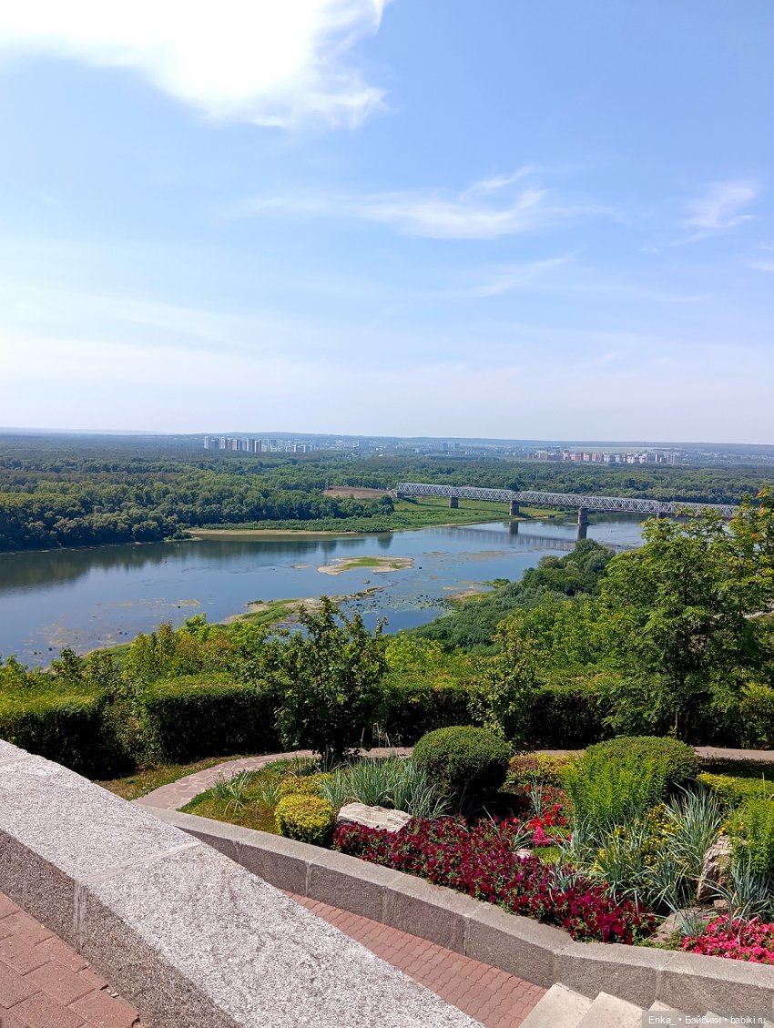 Кристина на фонтанах в Уфе (фото 9)