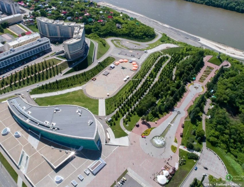 Кристина на фонтанах в Уфе (фото 2)