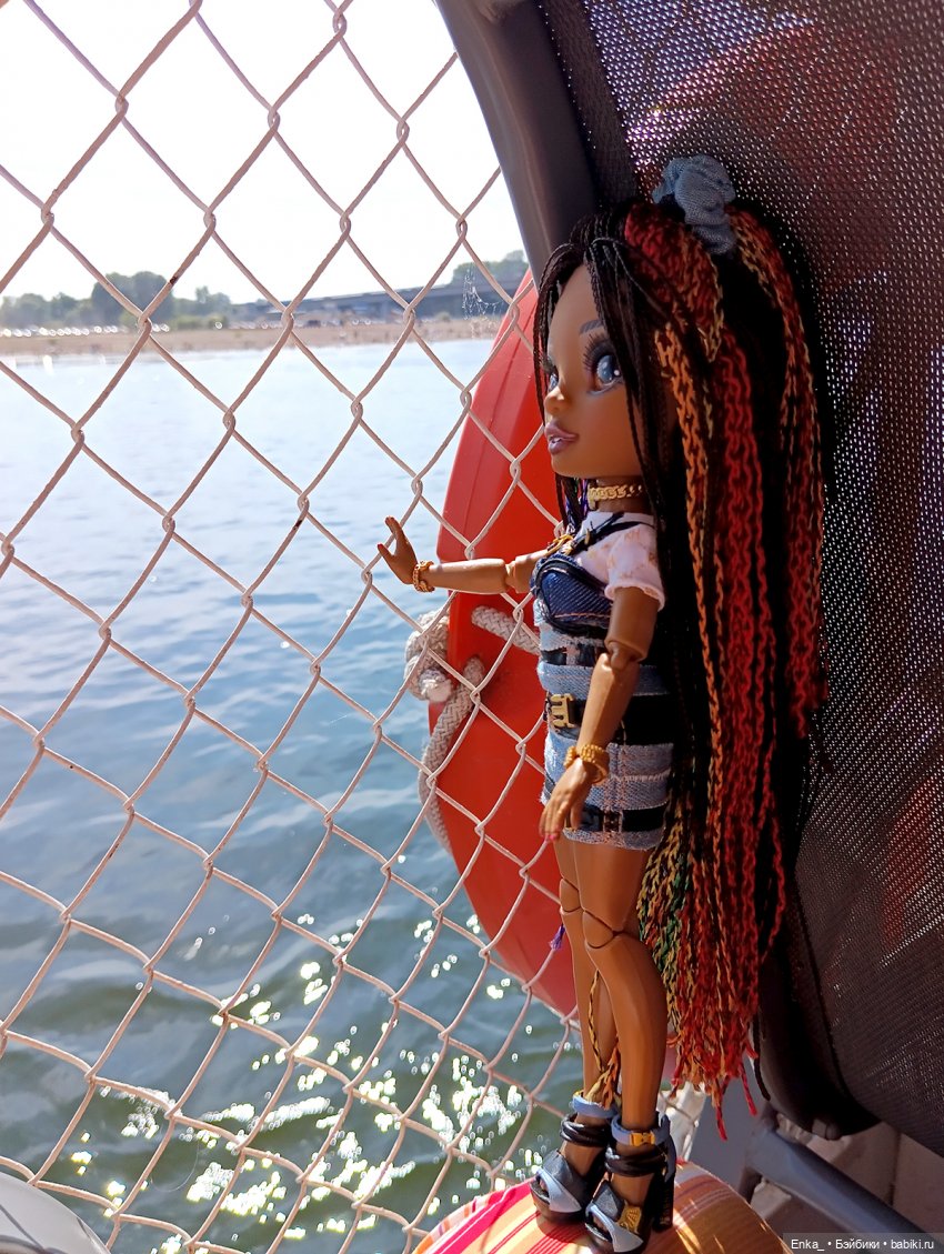 С Rainbow на теплоходе — Куклы Rainbow High (Рейнбоу Хай (фото 9)