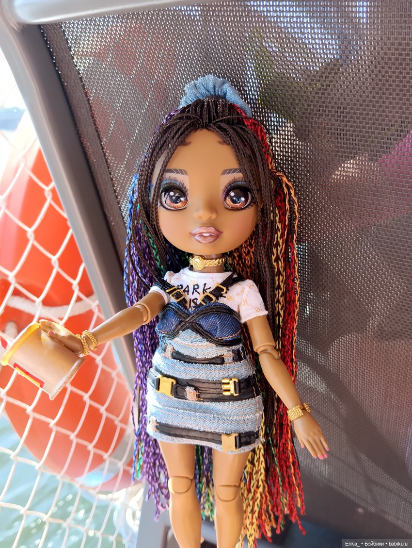 С Rainbow на теплоходе — Куклы Rainbow High (Рейнбоу Хай