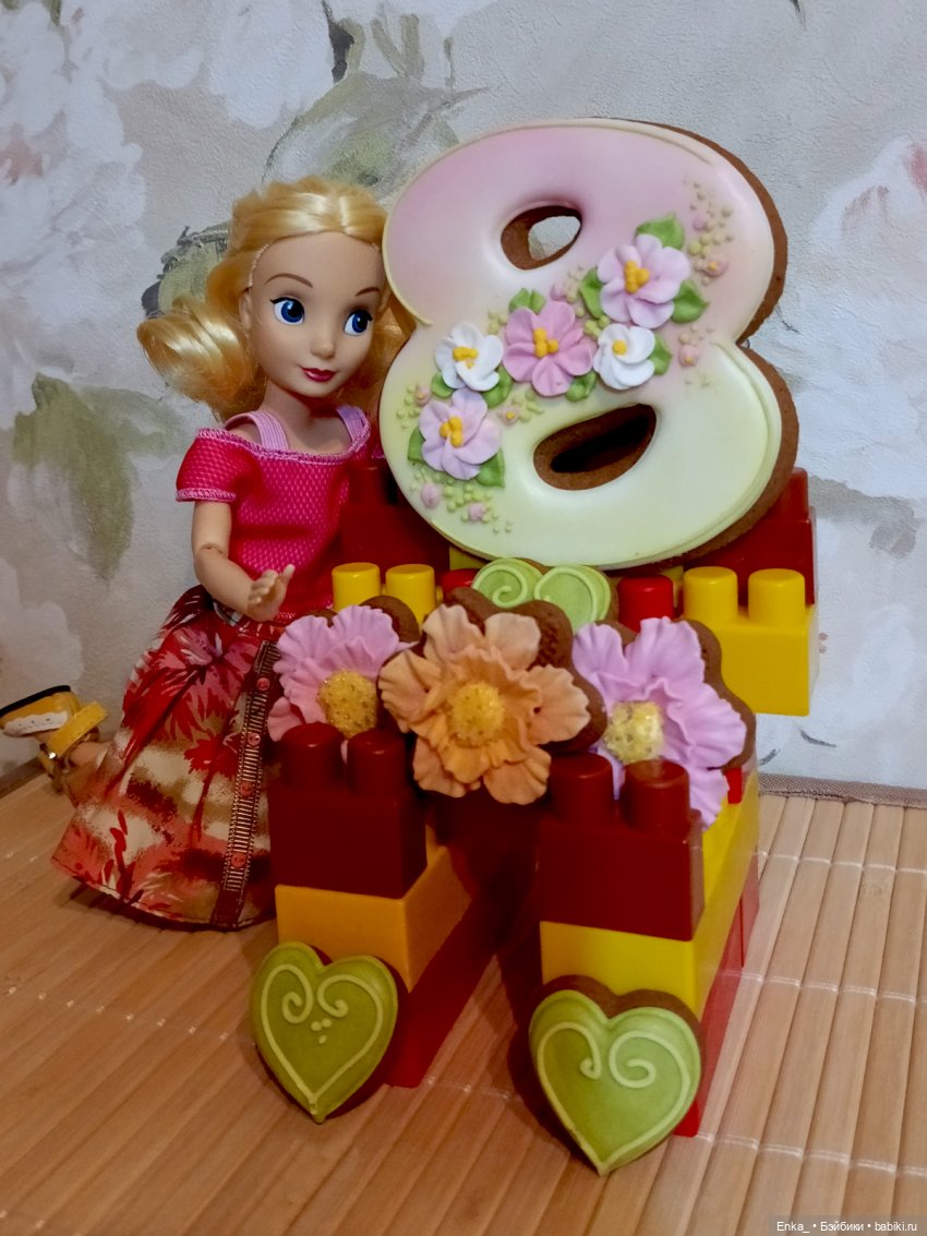 Встречаем Весну с Алисой — Куклы Disney Animators и Принцессы Диснея: Disney Store (фото 5)