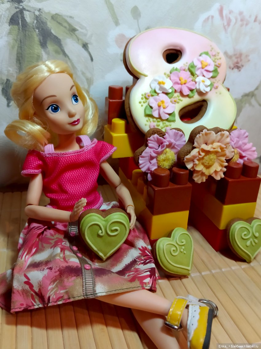 Встречаем Весну с Алисой — Куклы Disney Animators и Принцессы Диснея: Disney Store (фото 6)