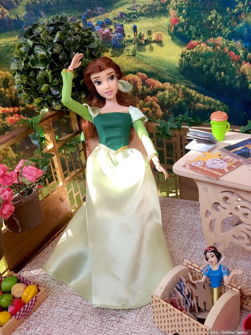 Уютный балкончик Белль — Куклы Disney Animators и Принцессы Диснея: Disney Store (фото 9)