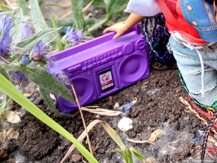 Зажгем с магнитофончиком — Куклы Rainbow High (Рейнбоу Хай (фото 5)