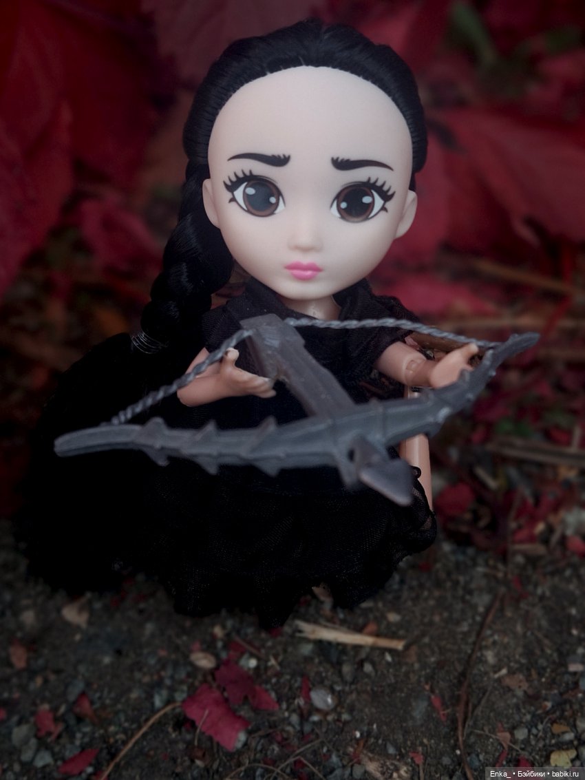 Как Уэнсди и Энид арсенал пристреливали