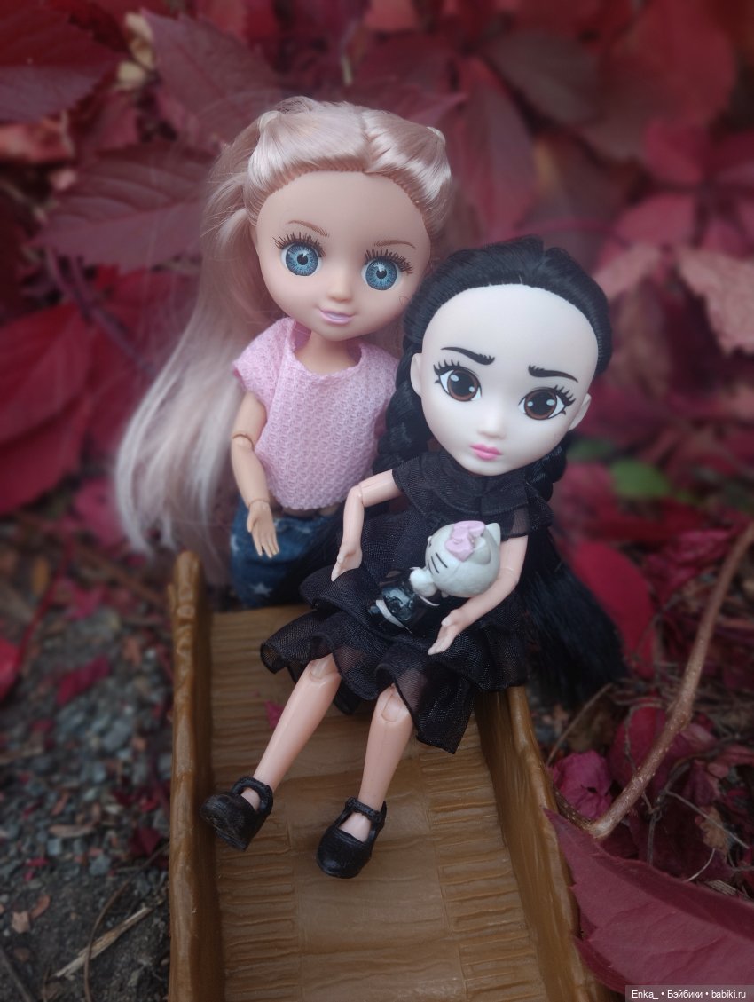 Что такое дружба: Уэнсдей Аддамс ✌Энид Синклер (фото 5)